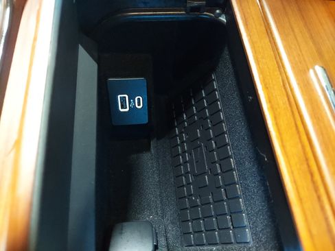 Used 2024 Lincoln Navigator Premiere AWD/4WD image 21