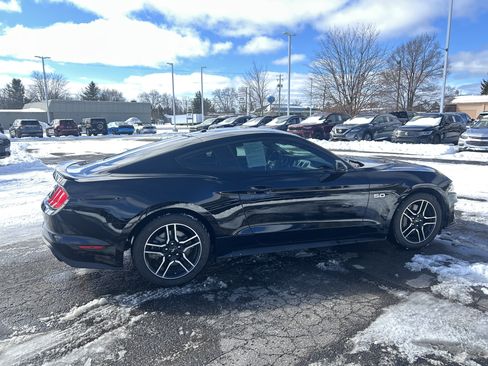 Used 2020 Ford Mustang GT image 3