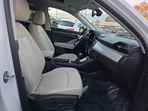 Used 2021 Audi Q3 2.0T Premium image 31