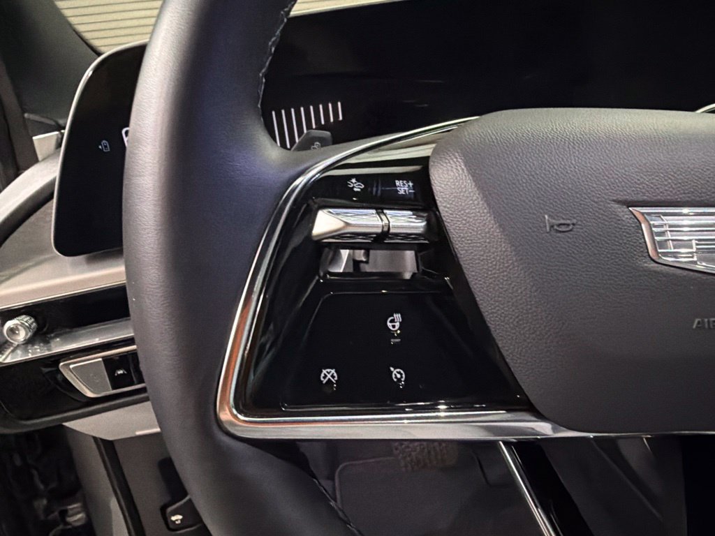 Certified 2024 Cadillac Lyriq Sport RWD image 33