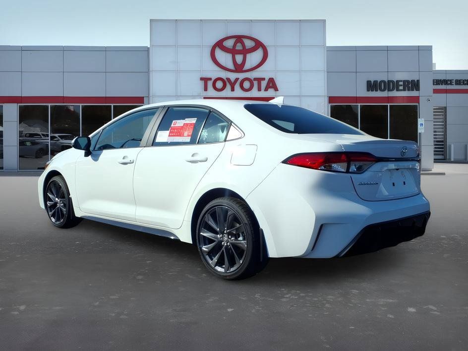 New 2026 Toyota Corolla SE FWD image 3