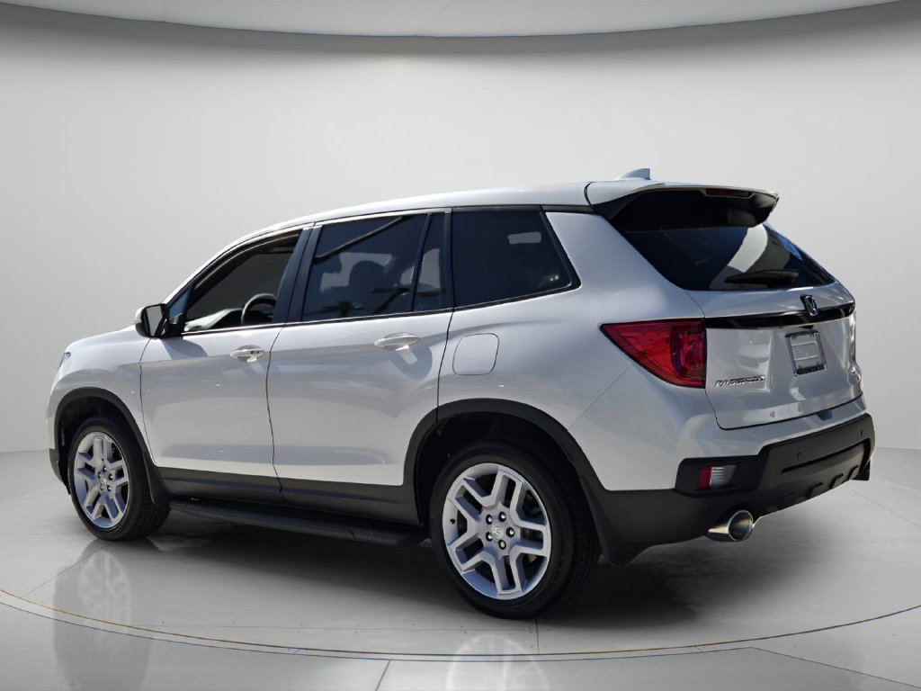 Certified 2025 Honda Passport EX-L image 6