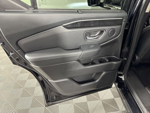 Certified 2023 Honda Pilot Elite image 19