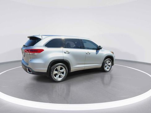 Certified 2018 Toyota Highlander Limited AWD/4WD image 8