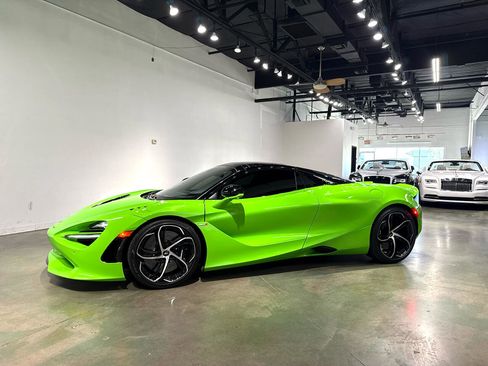 Used 2024 McLaren 750S Spider image 34