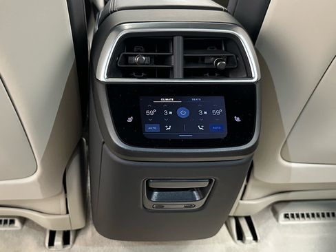 Used 2023 Lucid Air Touring AWD/4WD image 36