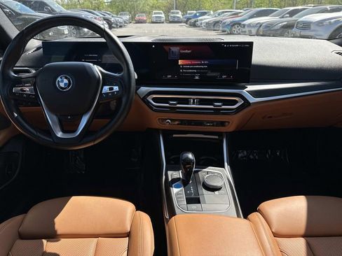 Used 2023 BMW i4 eDrive35 w/ Premium Package RWD image 10