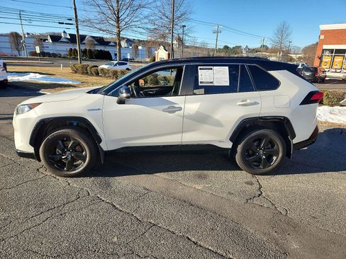 Used 2019 Toyota RAV4 XSE image 8