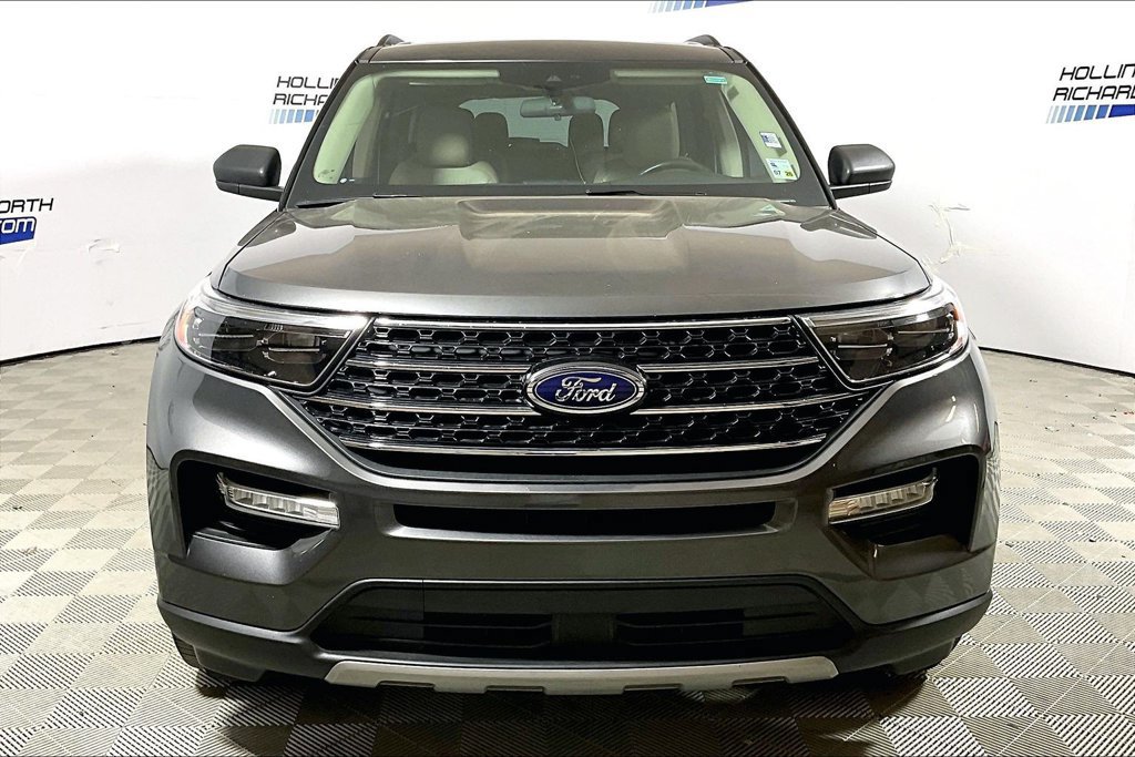 Used 2020 Ford Explorer XLT w/ Equipment Group 202A RWD image 2