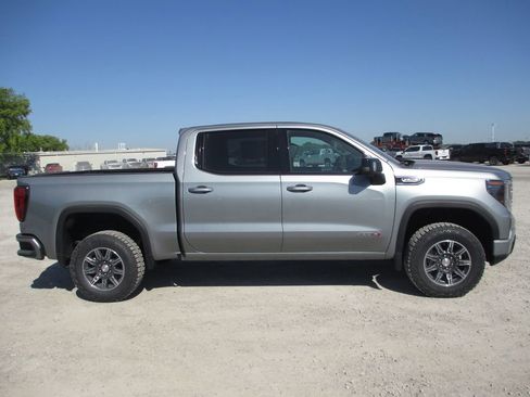 New 2026 GMC Sierra 1500 AT4 w/ AT4 Premium Package AWD/4WD image 3