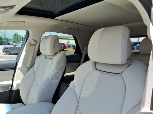 New 2026 Genesis GV70 2.5T Select AWD/4WD image 16