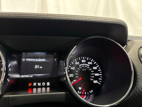 Used 2015 Ford Mustang Coupe image 22