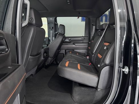 Certified 2025 GMC Sierra 2500 AT4 AWD/4WD image 10