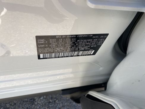 Certified 2025 Subaru Ascent Bronze Edition AWD/4WD image 27