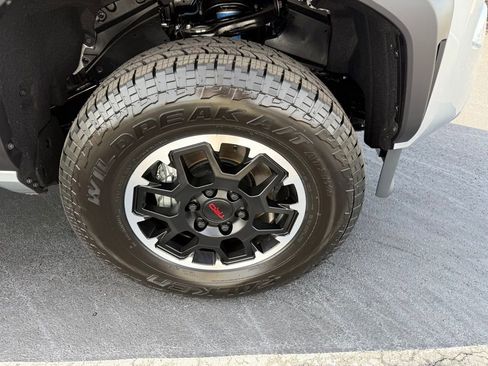 New 2025 Toyota Tacoma TRD Off-Road image 8