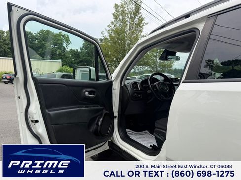 Used 2019 Jeep Renegade Altitude w/ Quick Order Package 2XM AWD/4WD image 9
