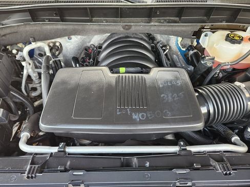 Certified 2022 GMC Sierra 1500 AT4 w/ AT4 Premium Package AWD/4WD image 29