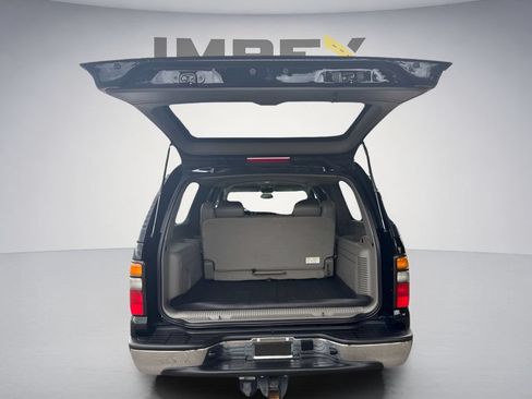 Used 2005 GMC Yukon XL SLT w/ SLT Preferred Equipment Group RWD image 29