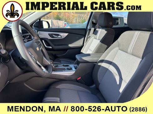 New 2025 Chevrolet Blazer LT w/ Midnight/Sport Edition image 32