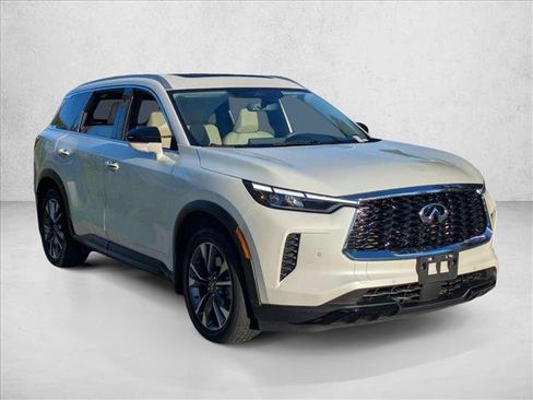 Used 2023 INFINITI QX60 Luxe w/ Cargo Package AWD/4WD image 2