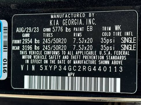 Certified 2024 Kia Telluride EX w/ EX Captain's Chair Package FWD image 32