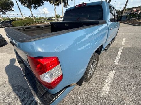 Used 2021 Toyota Tundra Limited w/ Limited Premium Package AWD/4WD image 18