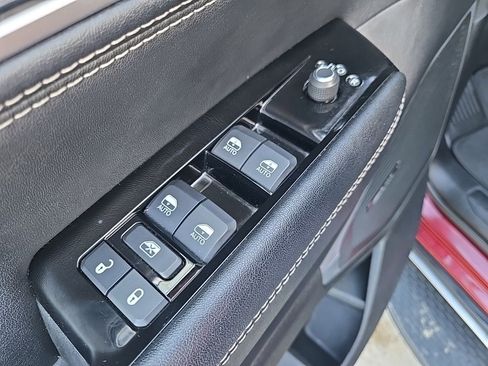 Used 2024 Jeep Wagoneer Series II image 31