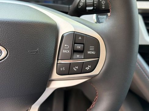 New 2026 Ford Explorer Active RWD image 27