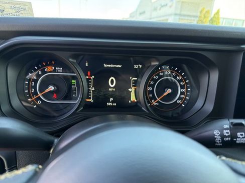 Used 2025 Jeep Wrangler Unlimited Rubicon 392 AWD/4WD image 18