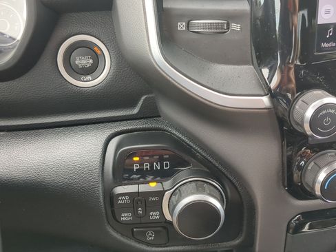Used 2022 RAM 1500 Big Horn AWD/4WD image 20