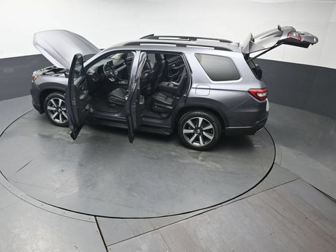 Used 2023 Honda Pilot Touring image 50