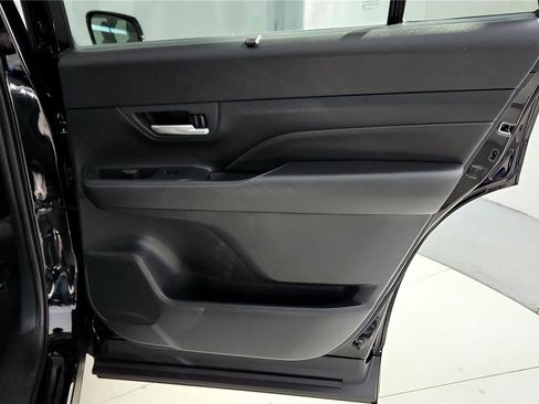 Certified 2025 Toyota Grand Highlander XLE image 22