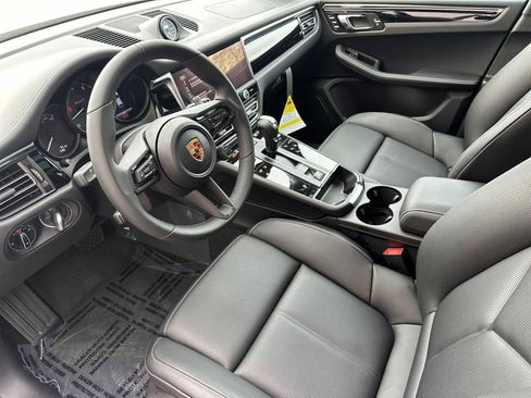 New 2026 Porsche Macan Turbo image 4