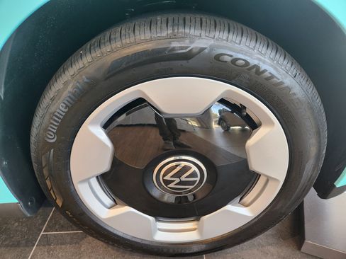 New 2025 Volkswagen ID. Buzz Pro S image 28