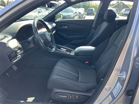 Used 2024 Honda Accord Sport image 15