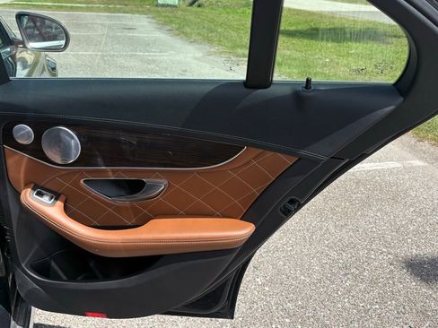 Used 2019 Mercedes-Benz C 300 4MATIC Sedan image 16