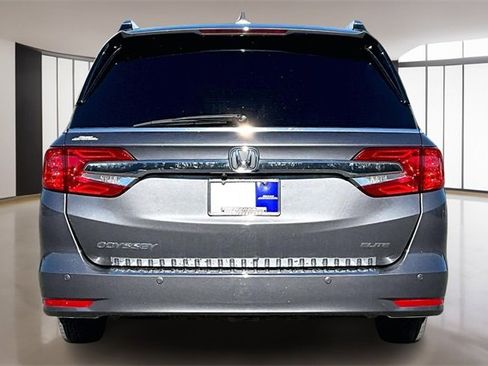 Used 2018 Honda Odyssey Elite image 5