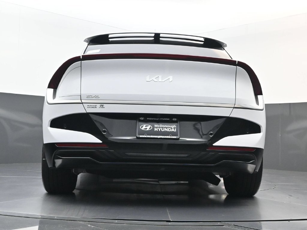 Used 2025 Kia EV6 Wind RWD image 24
