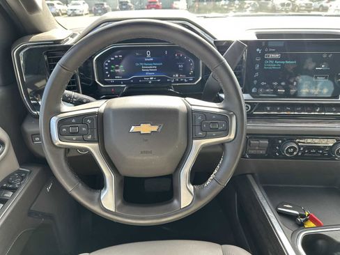 Used 2025 Chevrolet Silverado 2500 LTZ w/ Z71 Chrome Sport Edition image 12