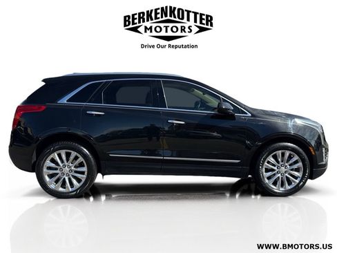 Used 2017 Cadillac XT5 Platinum AWD/4WD image 2