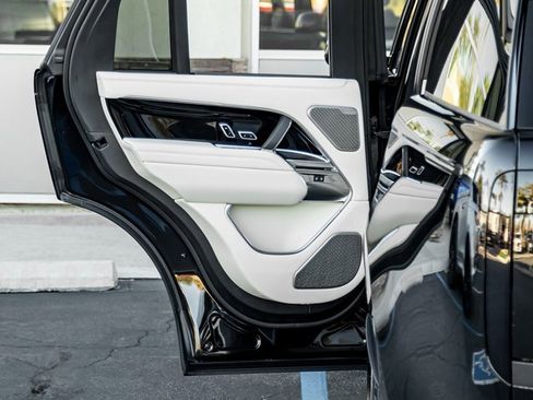 New 2026 Land Rover Range Rover Autobiography image 21
