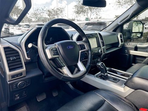 Used 2019 Ford F150 Lariat w/ Equipment Group 502A Luxury image 10