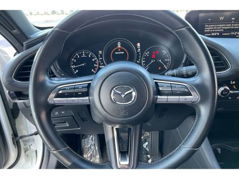 Used 2020 MAZDA MAZDA3 Hatchback w/ Preferred Package image 34
