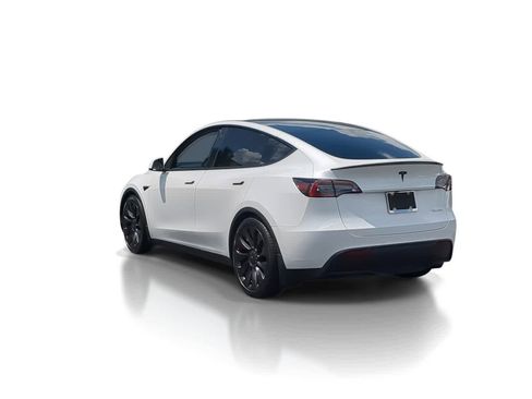 Used 2021 Tesla Model Y Performance image 6