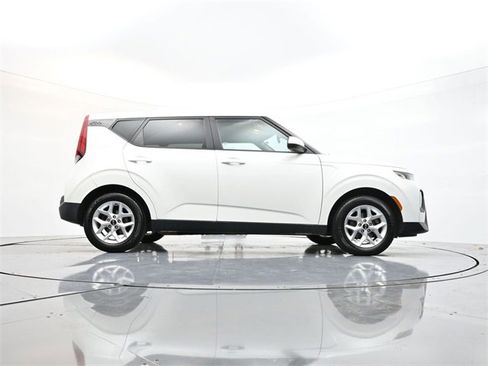 Used 2020 Kia Soul S image 31