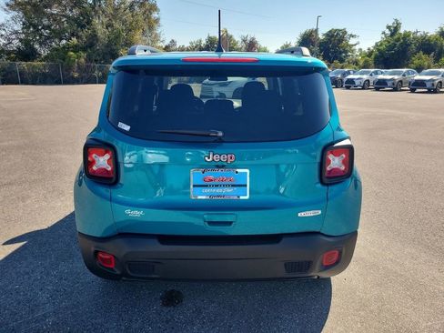 Used 2021 Jeep Renegade Latitude image 12