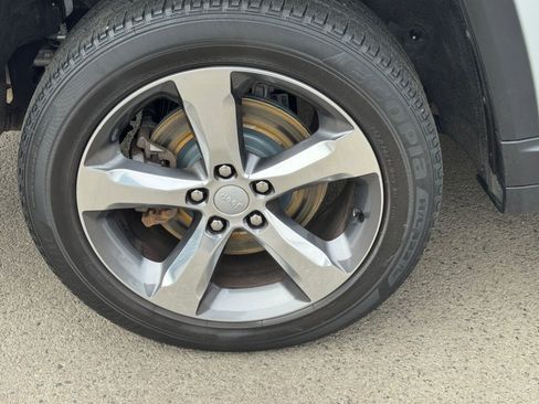 Used 2021 Jeep Grand Cherokee L Limited image 10