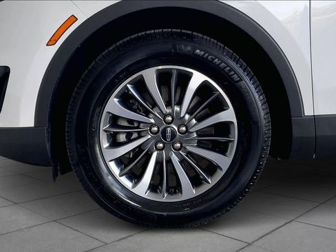 Used 2020 Lincoln Nautilus Reserve w/ Cargo Utility Package image 10