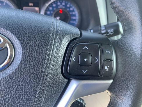 Used 2017 Toyota Sienna XLE w/ XLE Navigation Package AWD/4WD image 28
