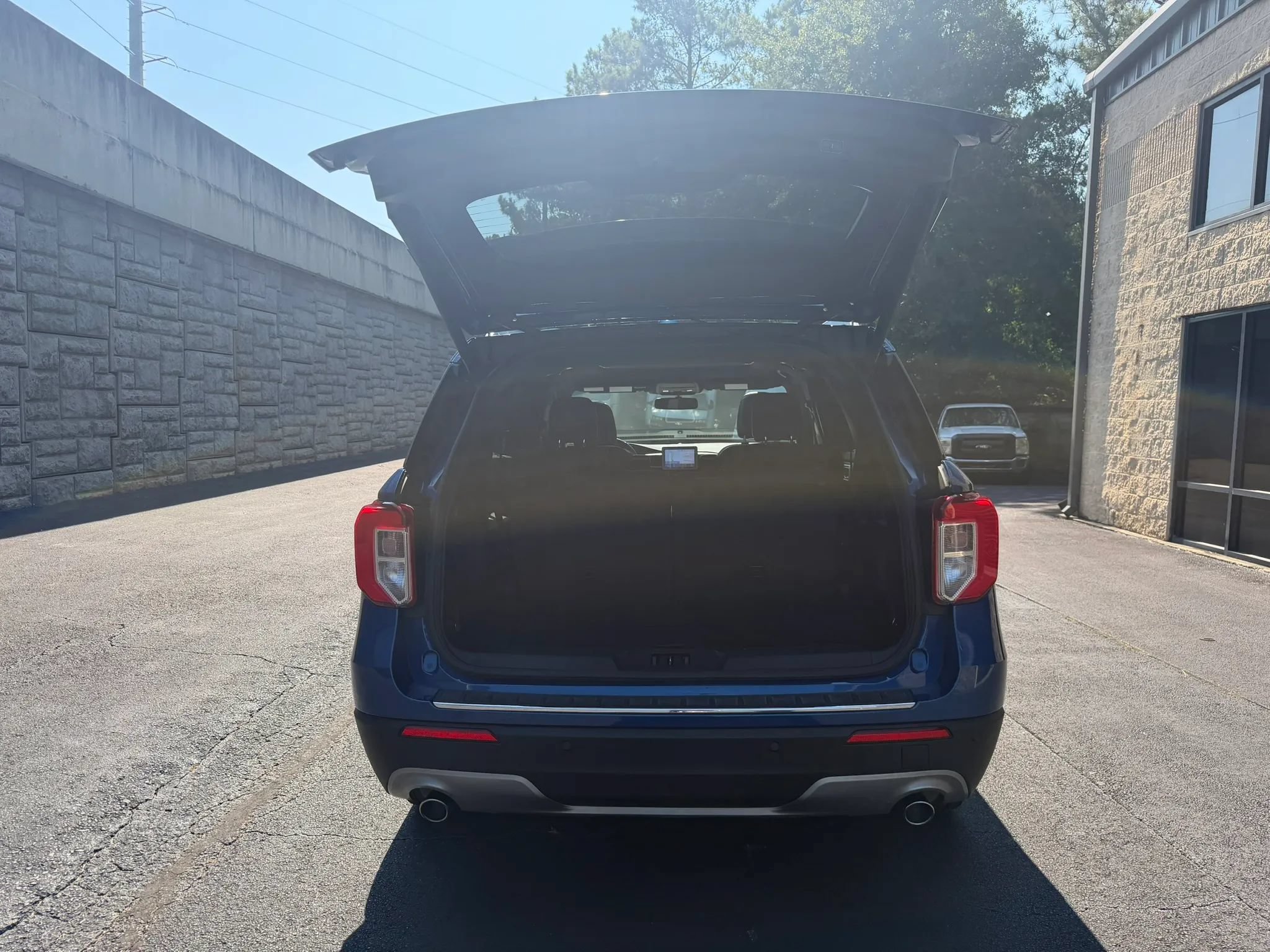 Used 2020 Ford Explorer Limited AWD/4WD image 36
